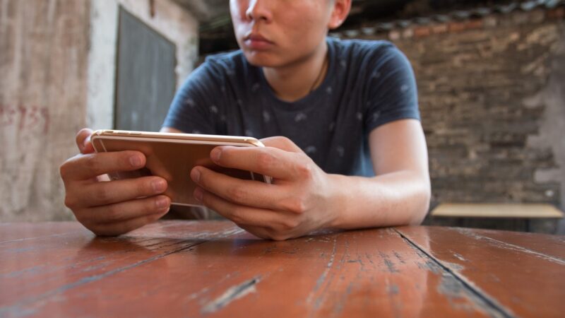 3 Reasons to Gamble on Your Phone