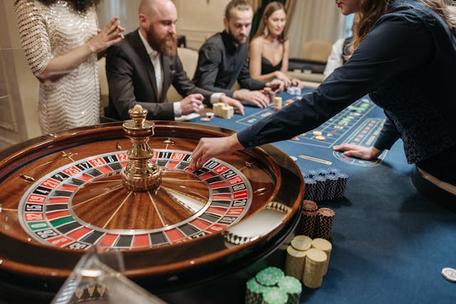 Beginner’s Luck: How to Enjoy Your First Casino Visit Without Feeling Overwhelmed
