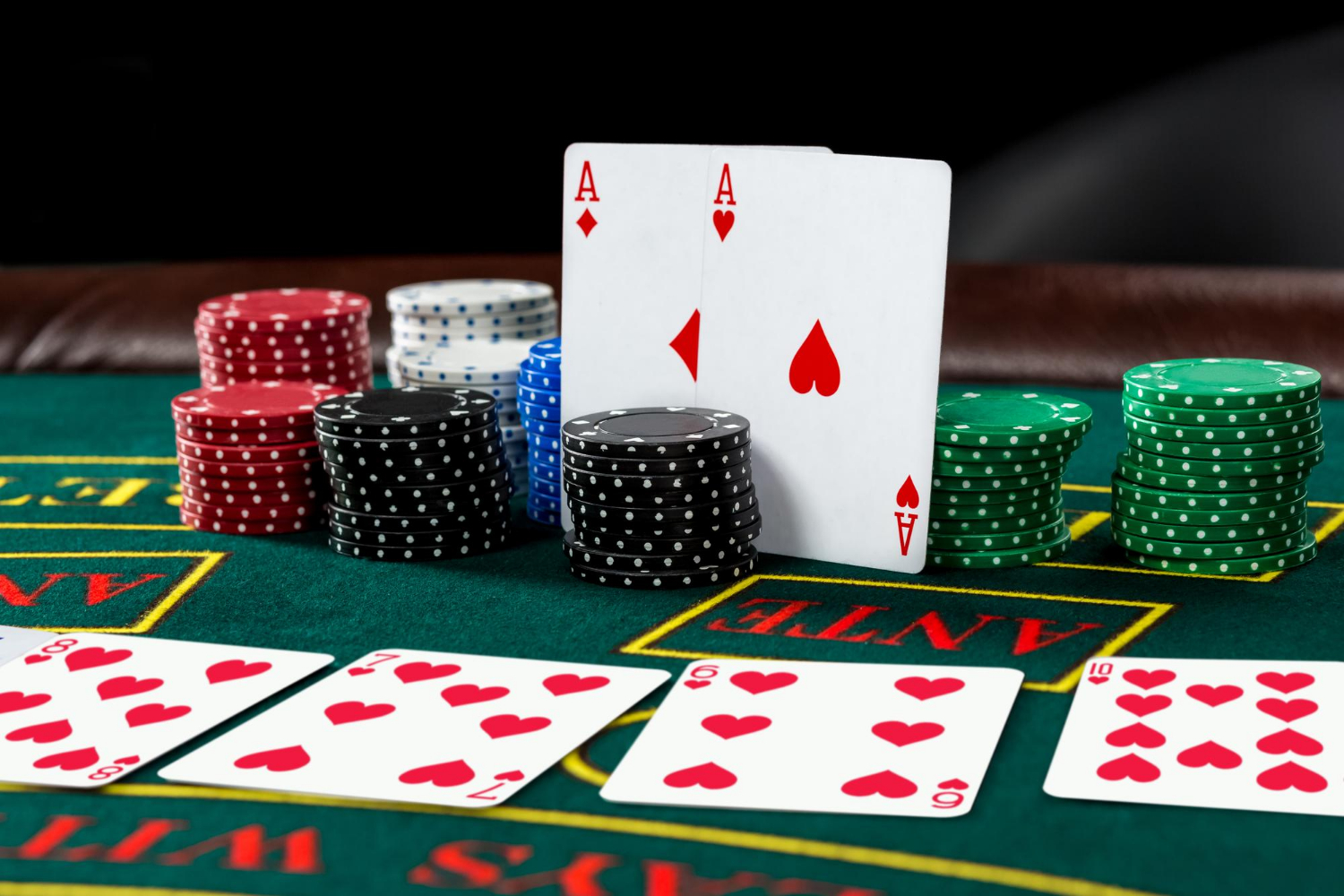 Baccarat in Online Casinos: A High-Roller’s Favorite Game Explained